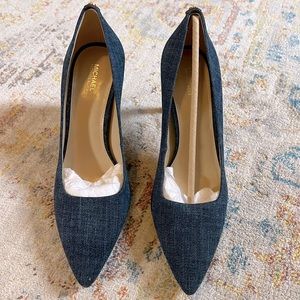 Michael Kors blue denim short pumps